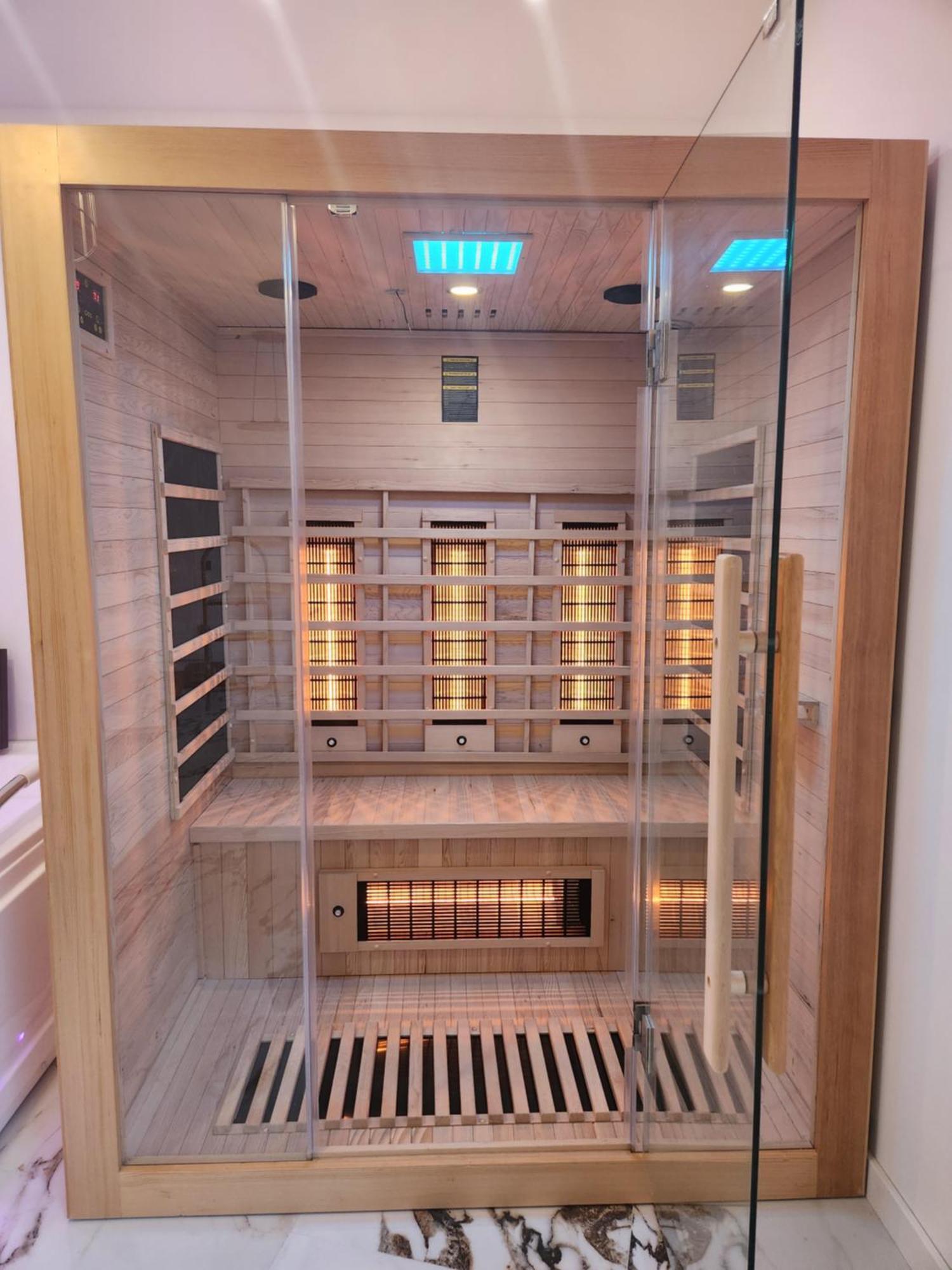 New In Gdansk! Red Room In The Heart Of Gdansk - Bdsm - With A Luxury Jacuzzi And Access To A Sauna Buitenkant foto